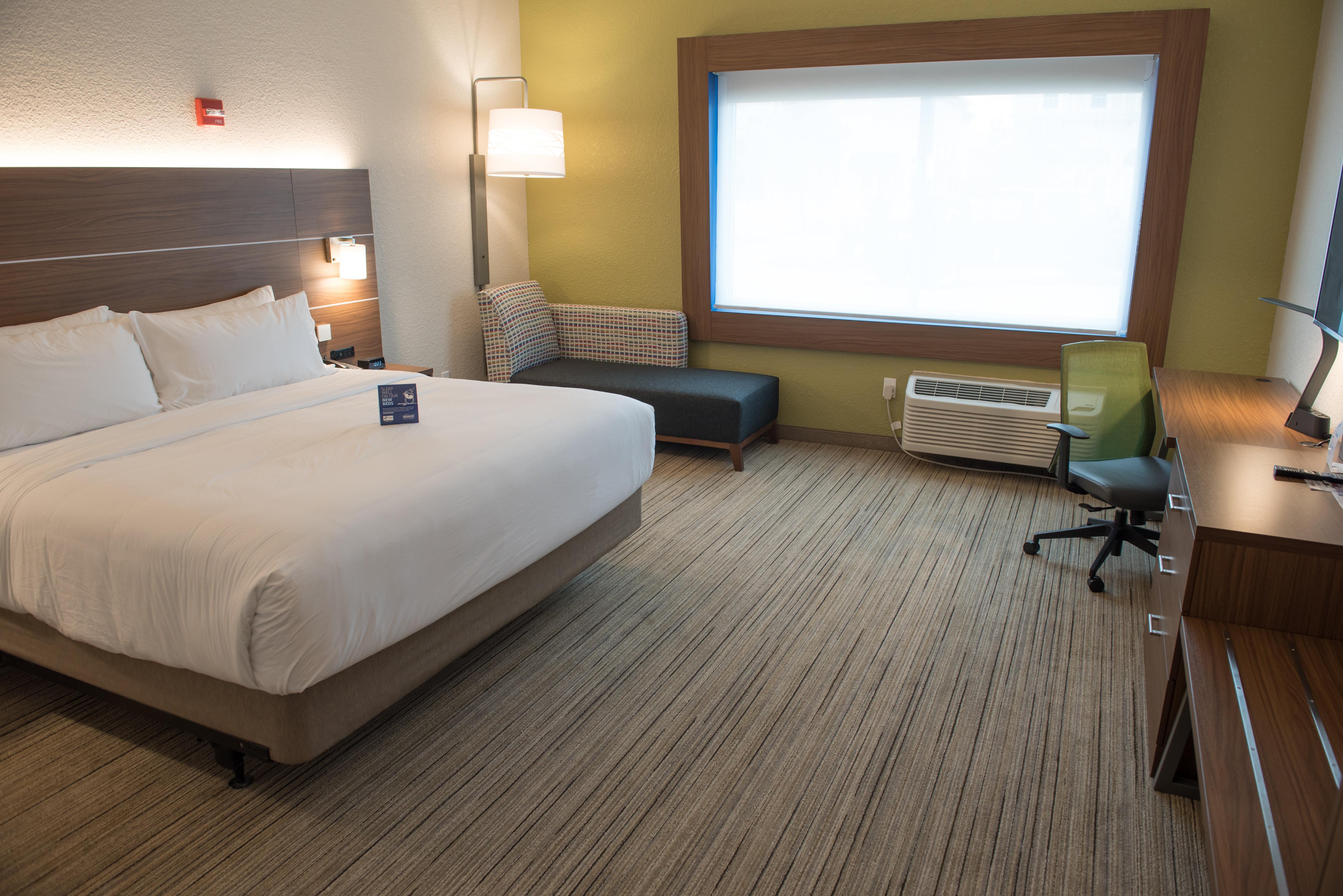 Holiday Inn Express & Suites - Dayton Southwest By Ihg Exterior photo